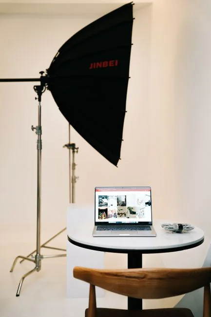services-04 A contemporary workspace showcasing a laptop, tablet, and smartphones, ideal for tech and freelance use.